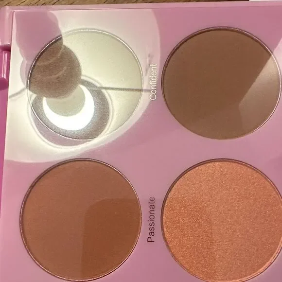 RealHer Blush Palette - You Are Brilliant - Picture 6 of 6